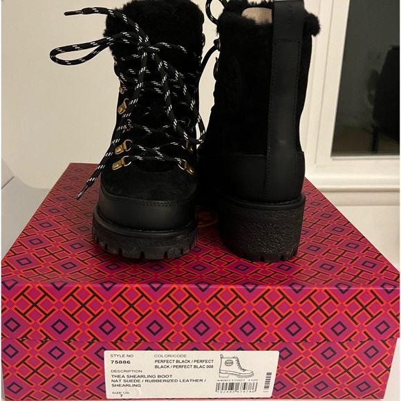 NWT Tory Burch Thea Lug Sole Boots in Original Box Size 7 - Picture 10 of 12
